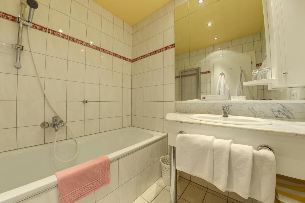 Kúpeľňa v ubytovaní Hotel Flattacher Hof