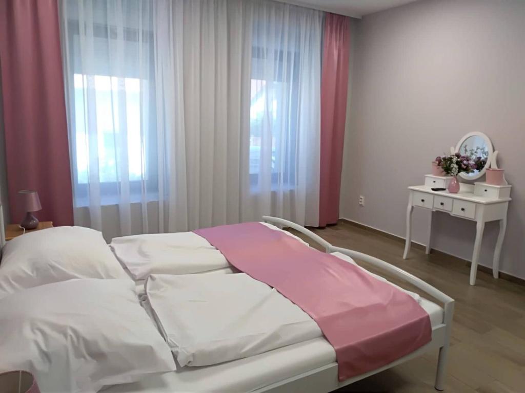 Fotografia z galérie ubytovania Alma Vendégház v destinácii Veszprém