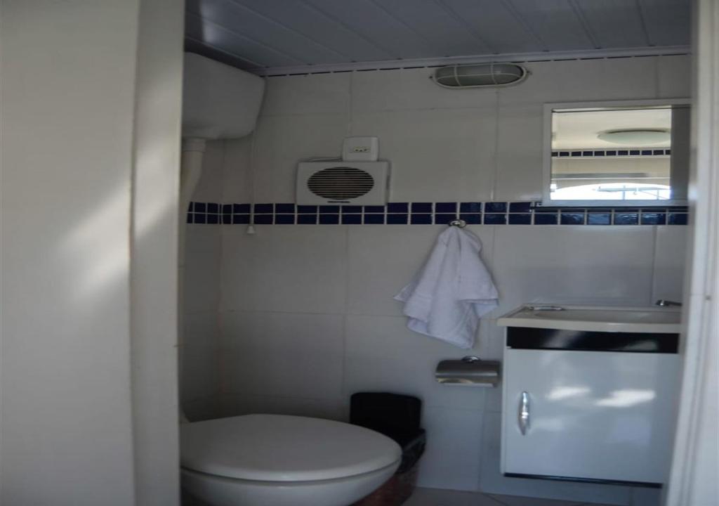  Quarto com entrada independente no centro de Petrópolis/RJ - Praça da Liberdade