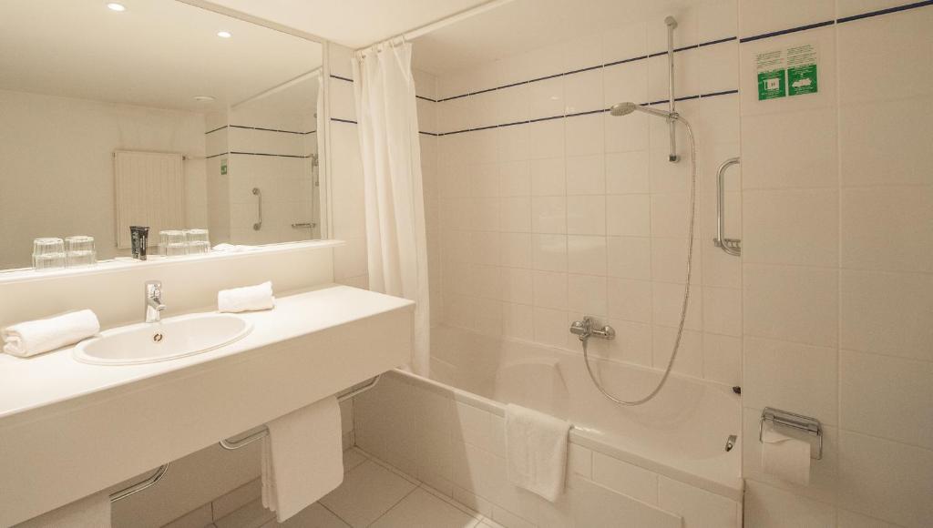 Koupelna v ubytování Ostend Hotel