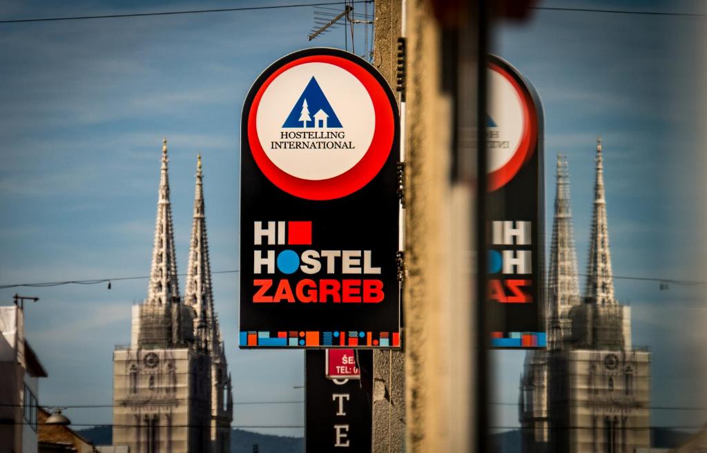 Certifikát, hodnocení, plakát nebo jiný dokument vystavený v ubytování HI Hostel Zagreb
