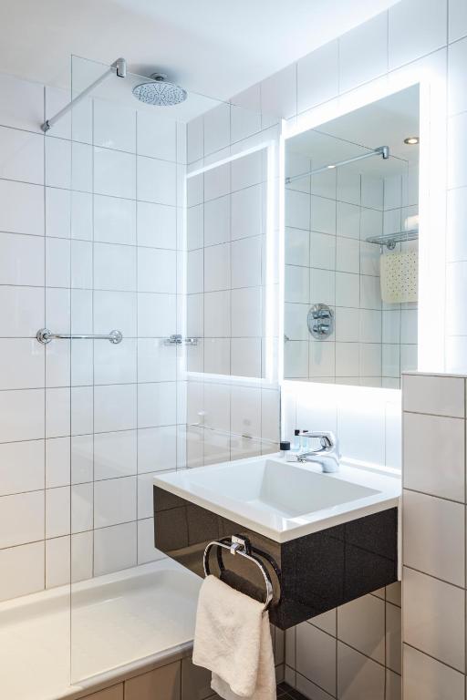 Mercure Birmingham West Hotel - Privilege King Room
