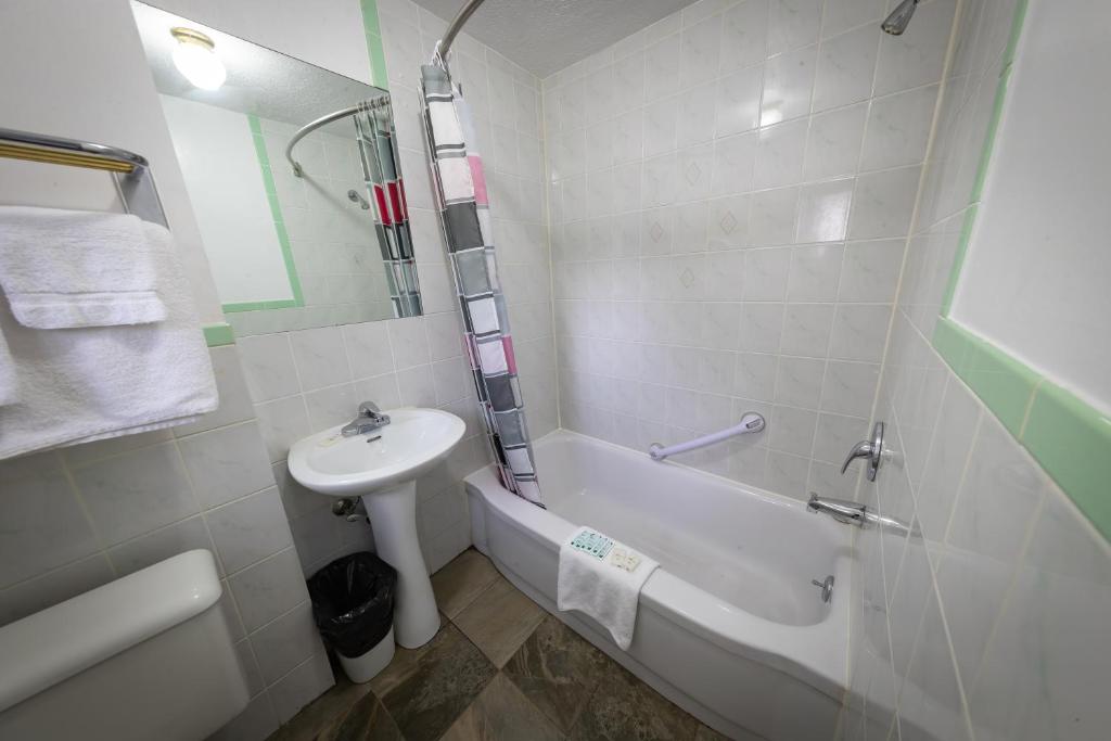 Villager Lodge Niagara Falls - Resim 38