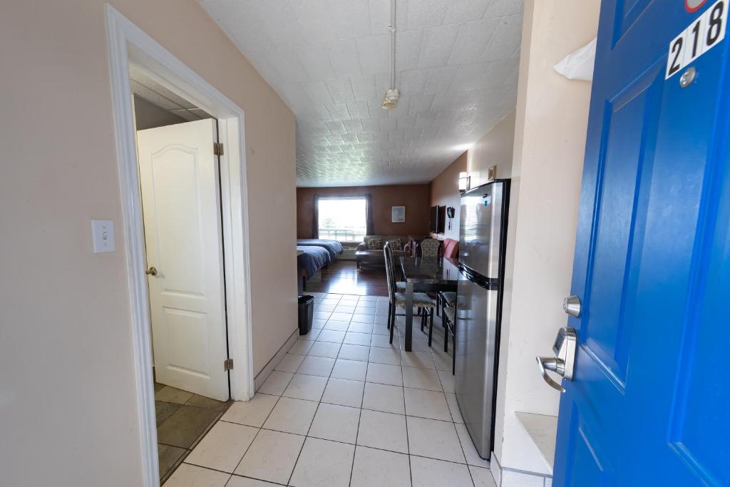 Villager Lodge Niagara Falls - Resim 8