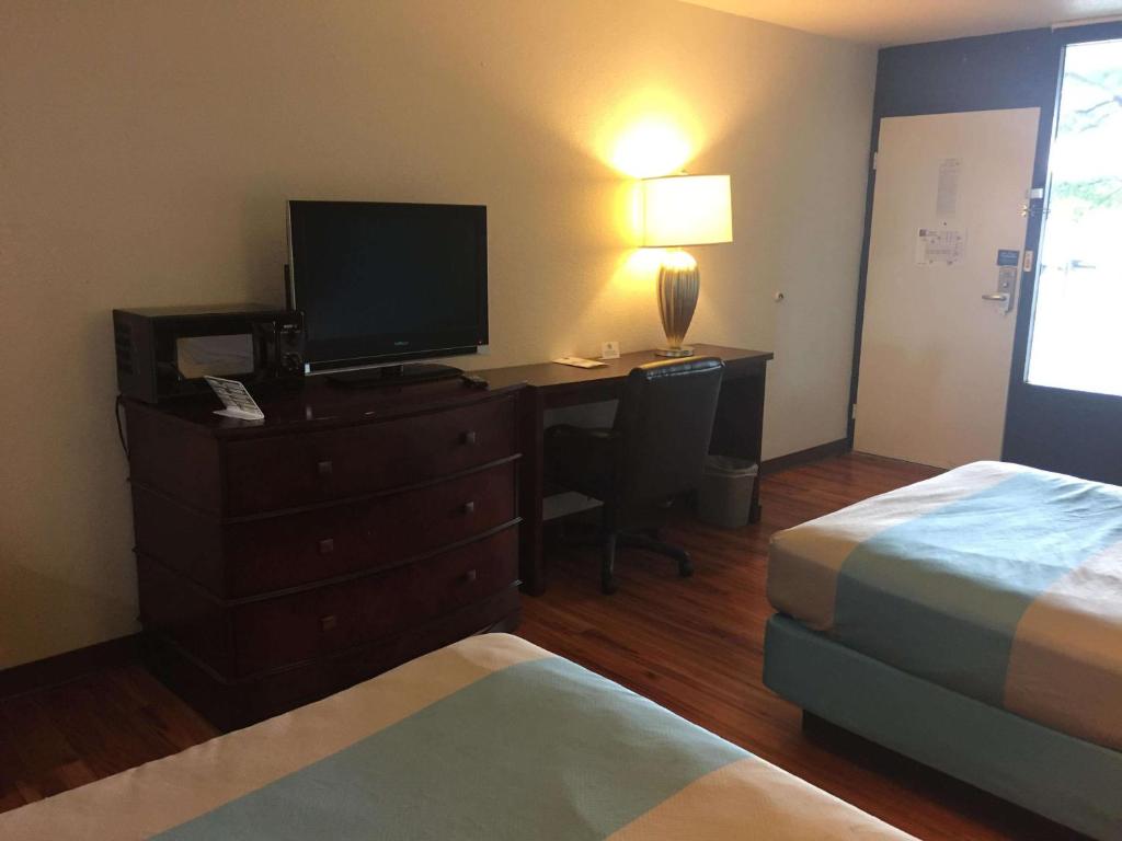 Motel 6-Nashville, TN - Airport photo