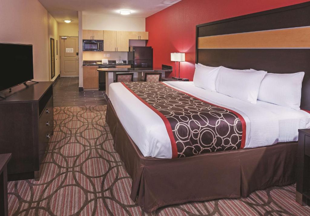 La Quinta by Wyndham Wichita Falls - MSU Area - Deluxe King Studio Suite - Non-Smoking
