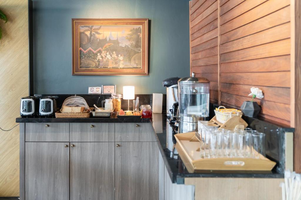 W Station - Resim 35