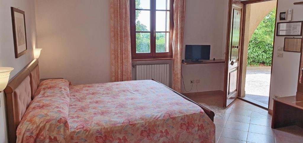 En TV eller et underholdningssystem på Villa Nencini