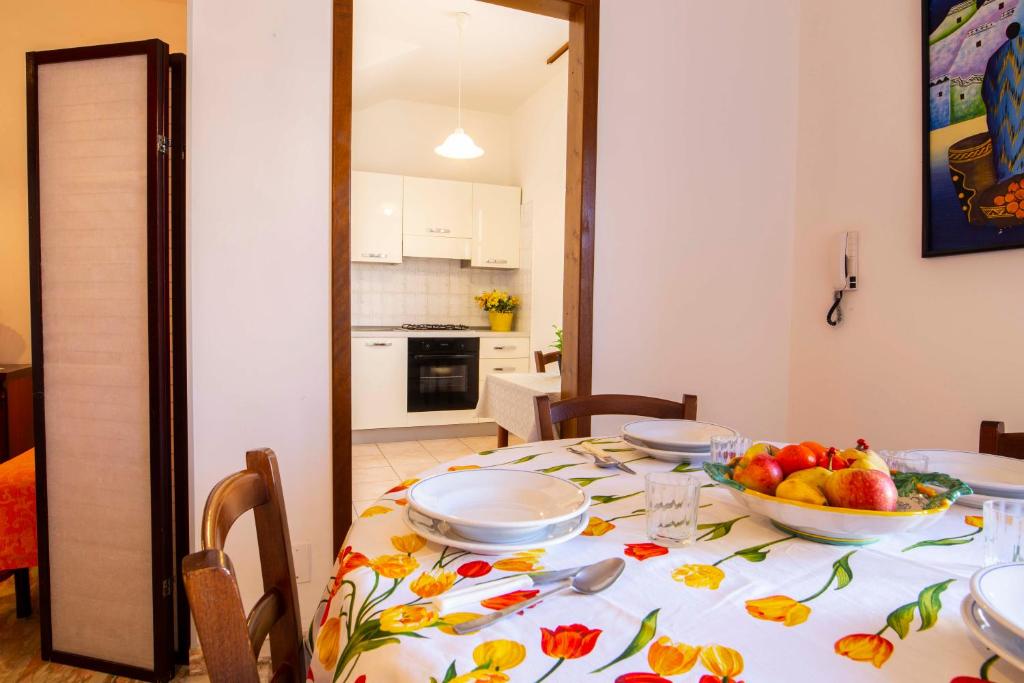 Kuchyňa alebo kuchynka v ubytovaní Casa Cavour sul Mare