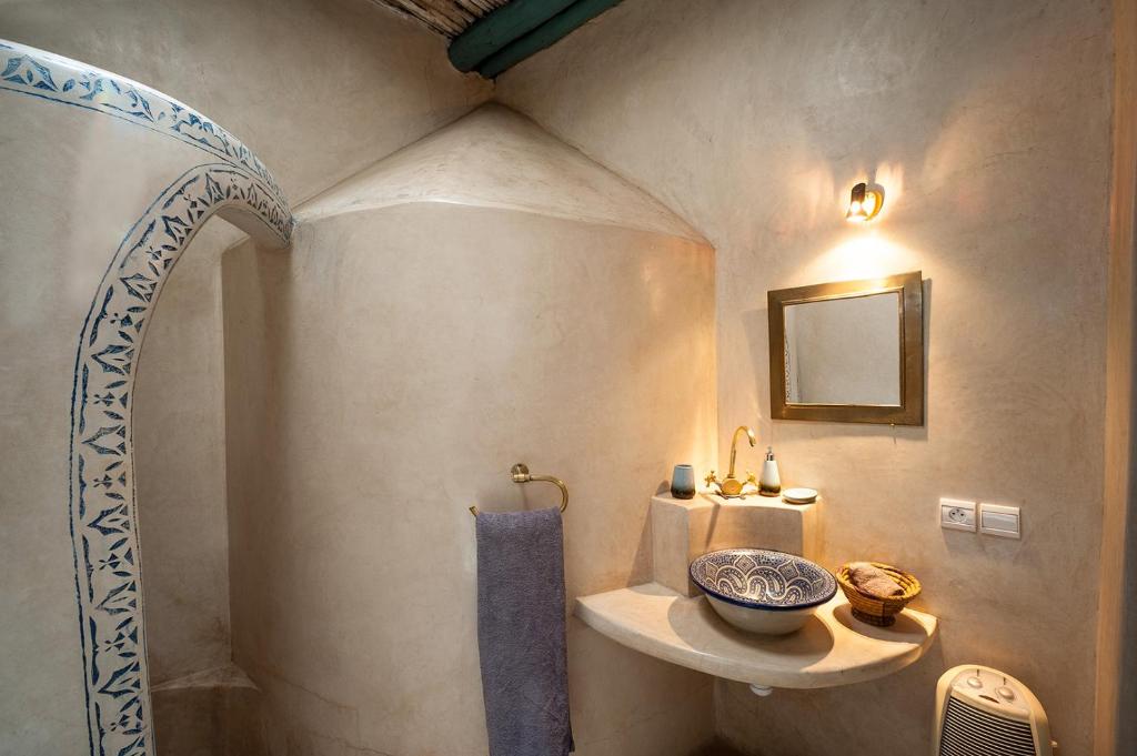 Koupelna v ubytování Riad la Cle de la Medina, location en exclusivite