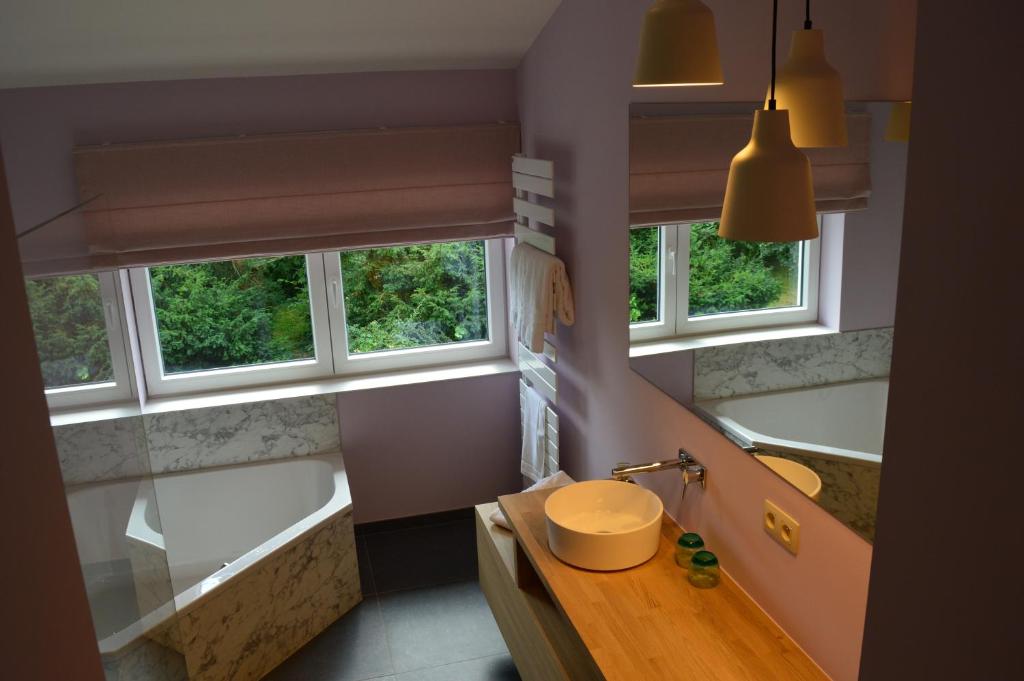 Koupelna v ubytování Hotel La Heid des Pairs