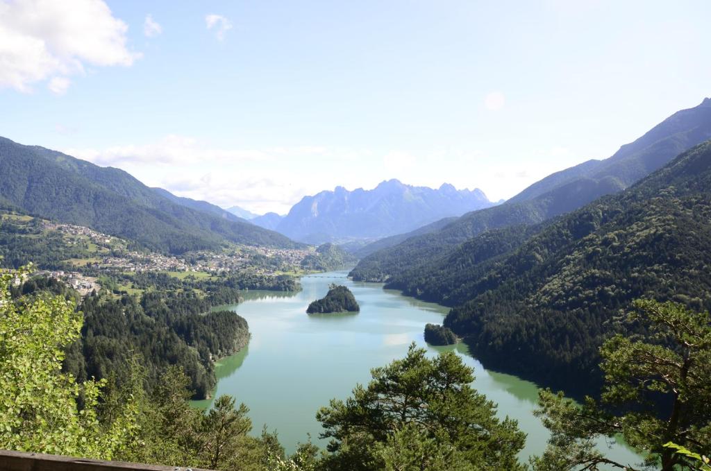 Peisaj natural din apropierea acestei case de vacanță