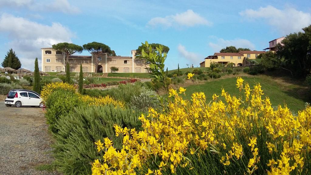 Imagen de la galería de Residence Borgo Felciaione, en Riparbella
