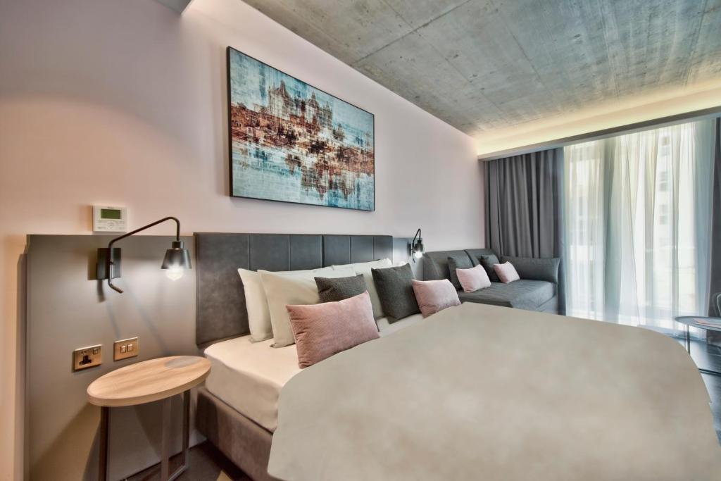 Number 11 St Julian's Malta - Handwritten Collection - 13