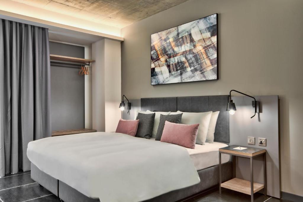 Number 11 St Julian's Malta - Handwritten Collection - 3