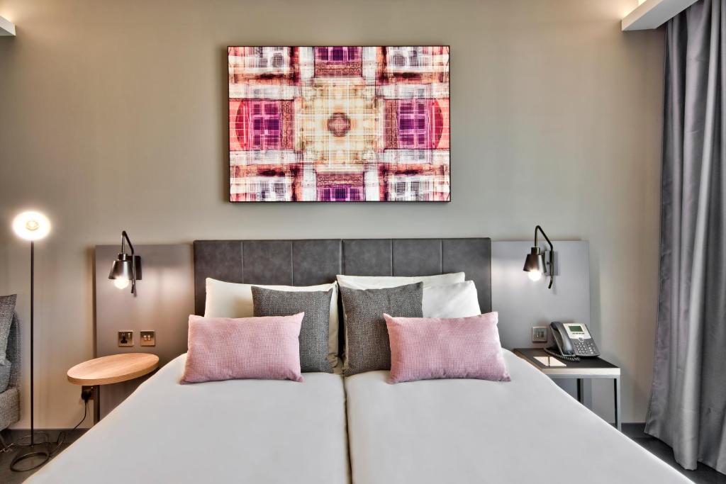 Number 11 St Julian's Malta - Handwritten Collection - 9