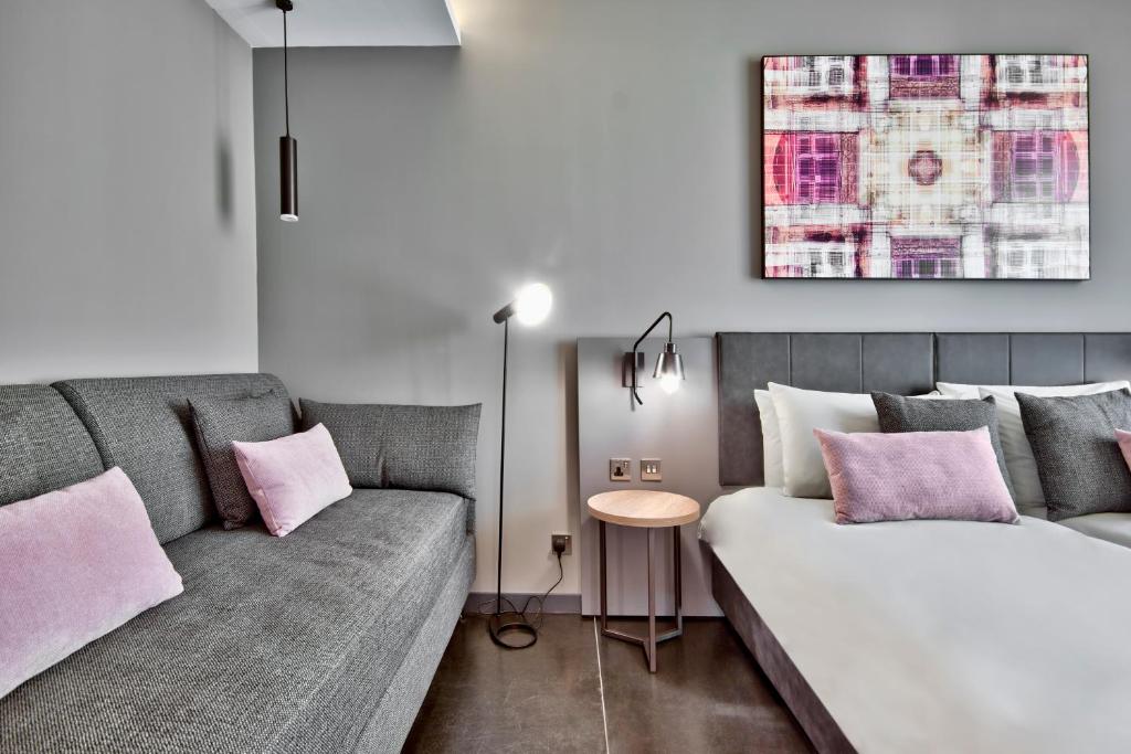 Number 11 St Julian's Malta - Handwritten Collection - 10