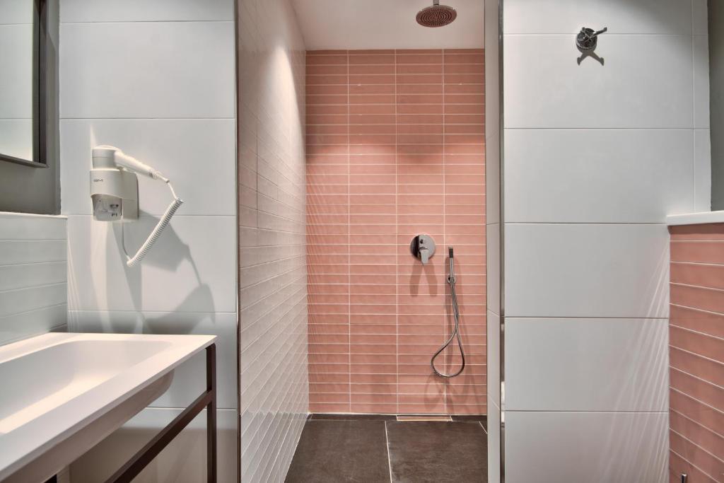 Number 11 St Julian's Malta - Handwritten Collection - 5