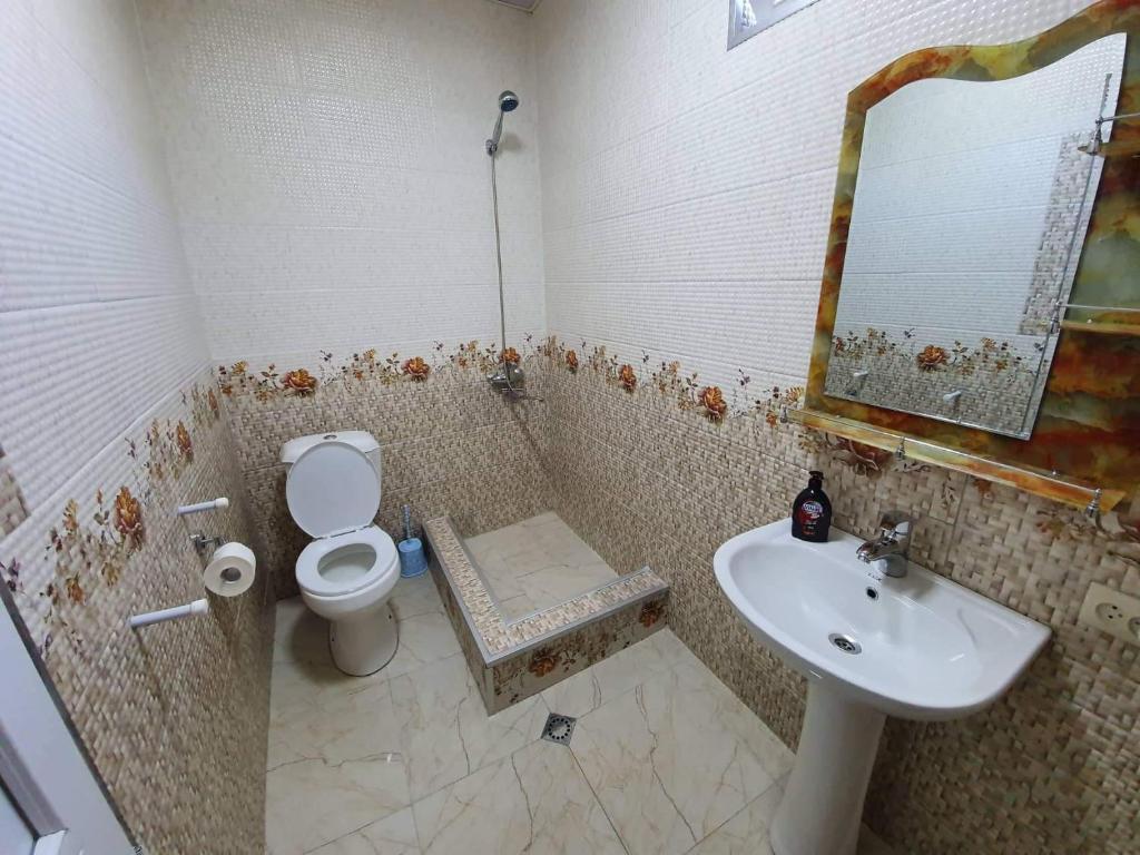 Koupelna v ubytování Guesthouse Kurdiani in Mestia