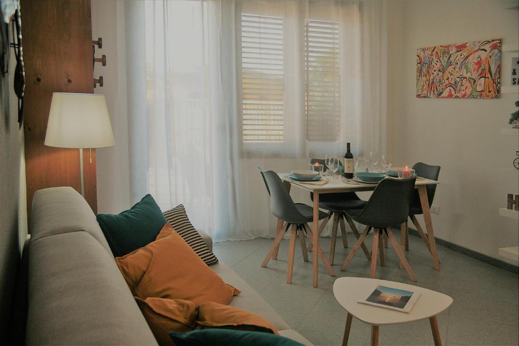 Oliver's House Sardinia - One-Bedroom Apartment With Terrace