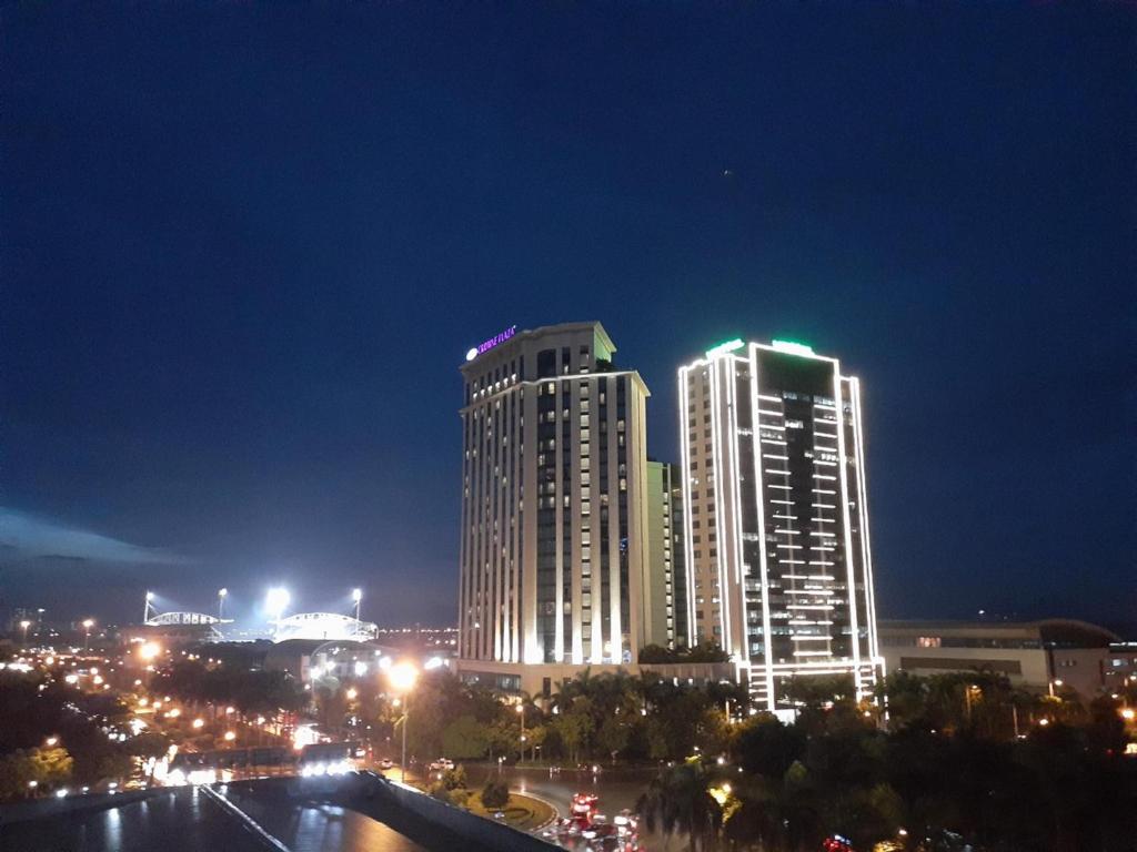 Nespecifikovaný výhled na destinaci Hanoj nebo výhled na město při pohledu z hotelu