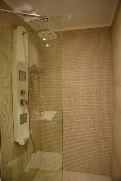 A bathroom at Nikoletta 5