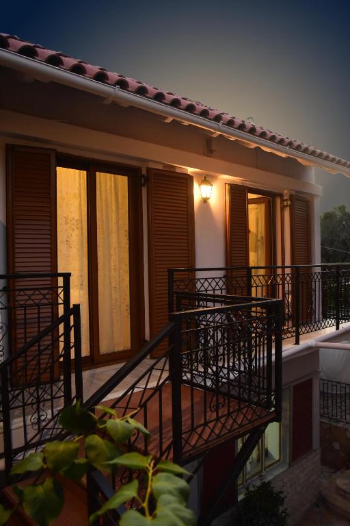 A balcony or terrace at Nikoletta 5