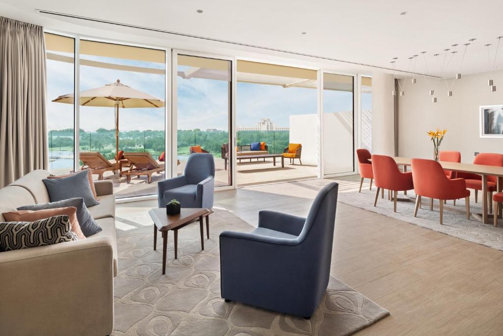 JA Lake View Hotel, Dubai