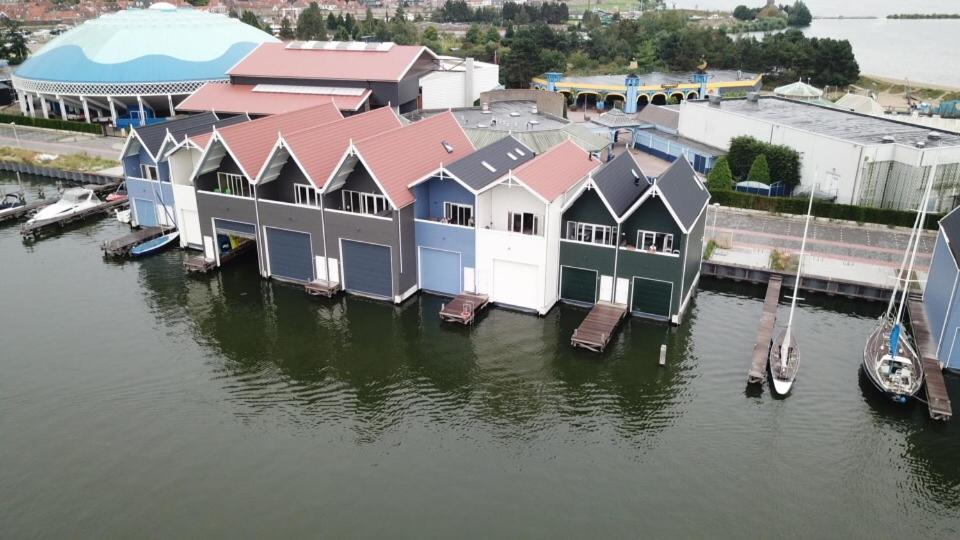 Výhled na řeku, která protéká v blízkosti apartmánu