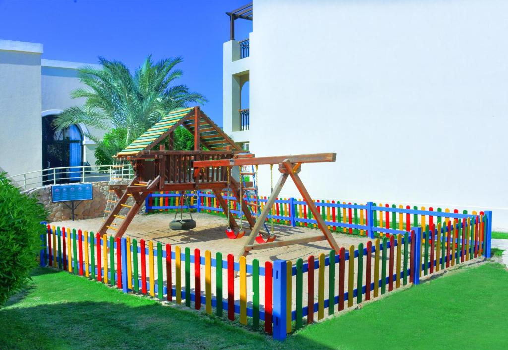 Herní místnost nebo prostor pro děti v ubytování JAZ Mirabel Resort