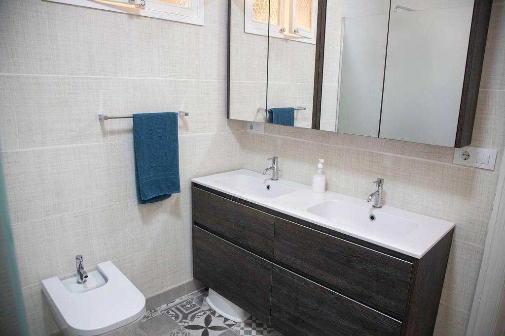 Zdjęcie z galerii obiektu Precioso apartamento en el corazón del casco histórico w Santiago de Compostela