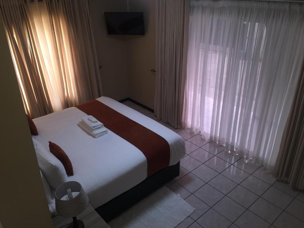 Bridgeville Guest House( Pty) Ltd - Executive-Suite