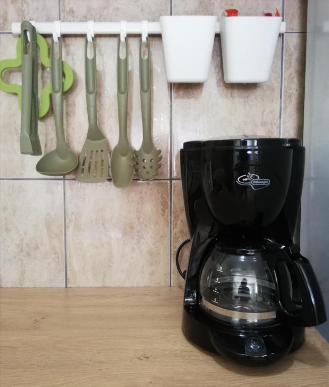 Coffee and tea making facilities at Apartment Jazz