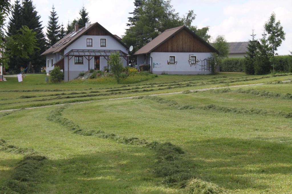 Vonkajšia záhrada v ubytovaní Haus Linda