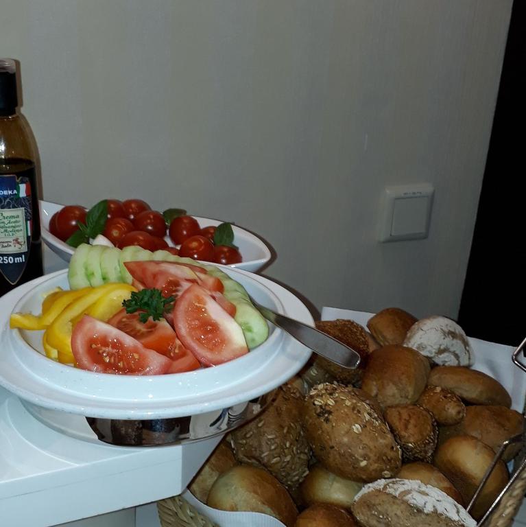 Jídlo v hotelu nebo okolí
