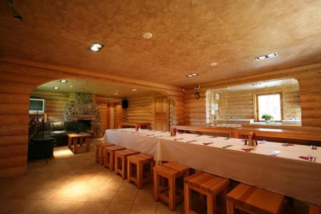 Restaurace v ubytování Vonadziņi