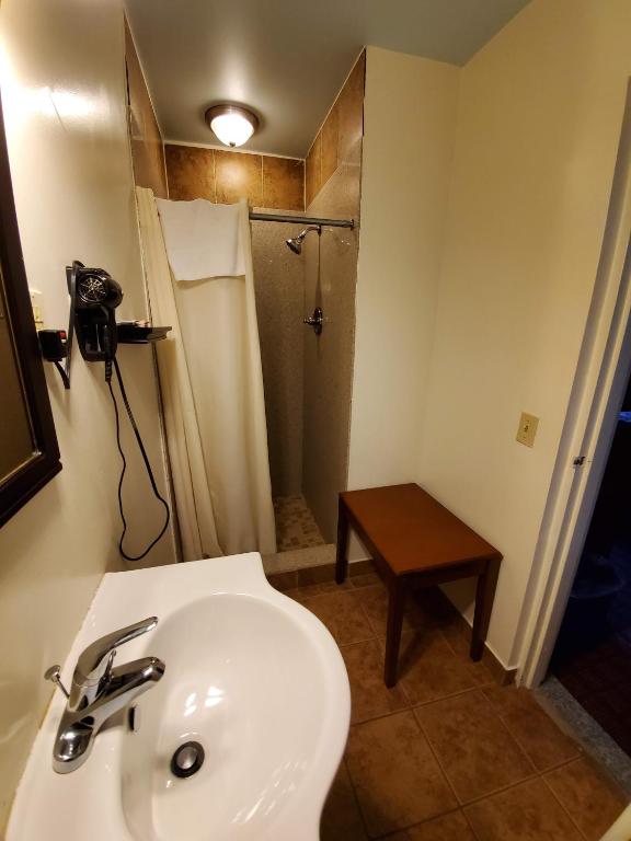 Fotografie z fotogalerie ubytování Economy Inn v destinaci Pratt