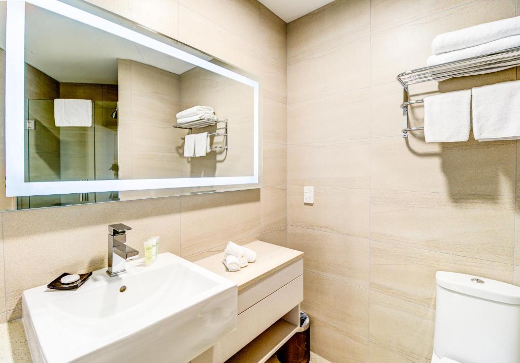 Koupelna v ubytování VR Queen Street Hotel & Suites