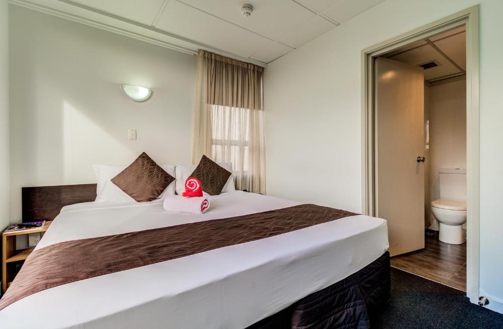 Ascotia Off Queen - Resim 23