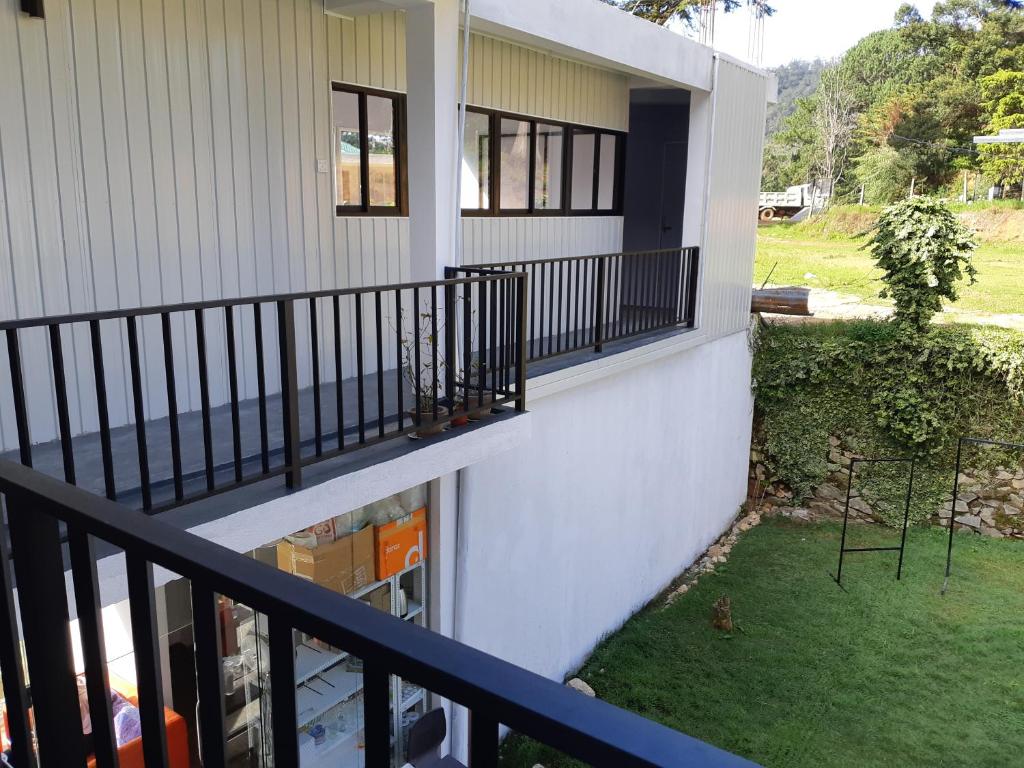 Balkón nebo terasa v ubytování Siril Guesthouse Hostel