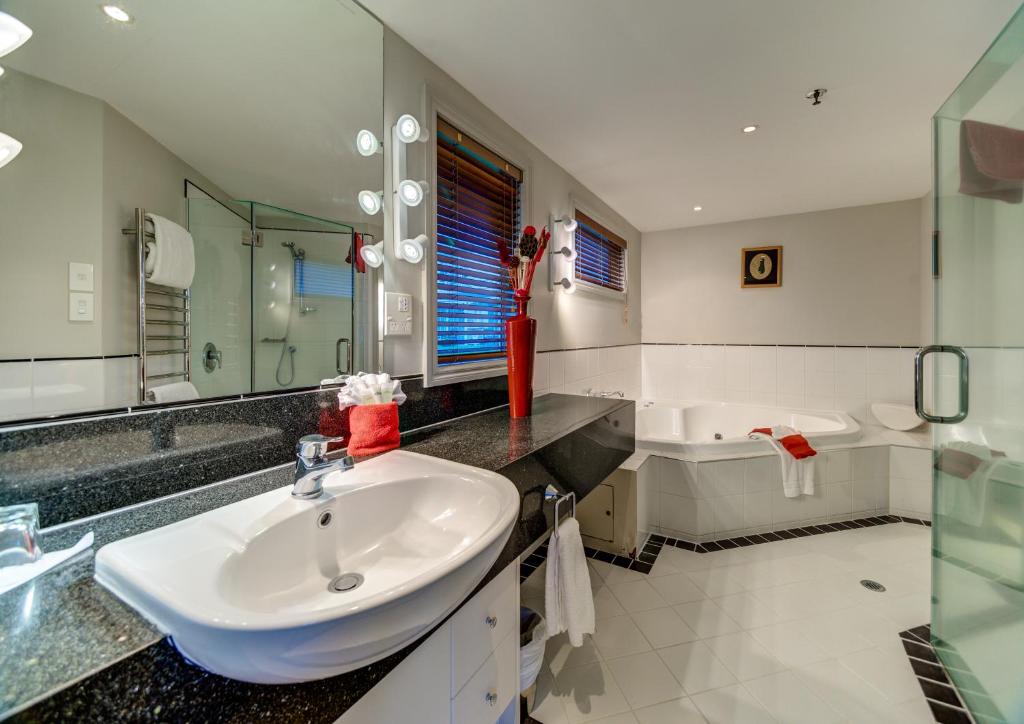 VR Rotorua Lake Resort - Resim 39