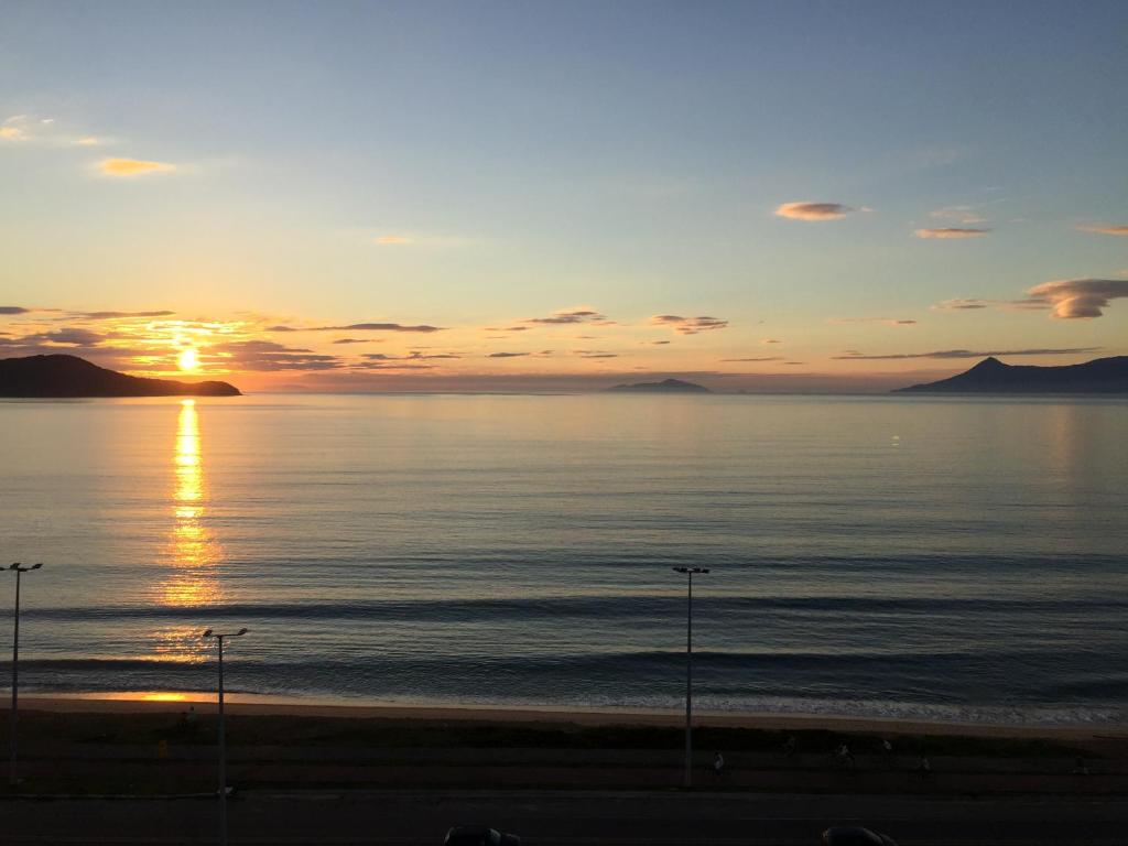  Apê Frente ao Mar Vista Nascer do Sol Divina!!