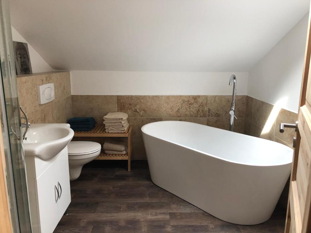 Ferienwohnungen Schweizerhaus - 9