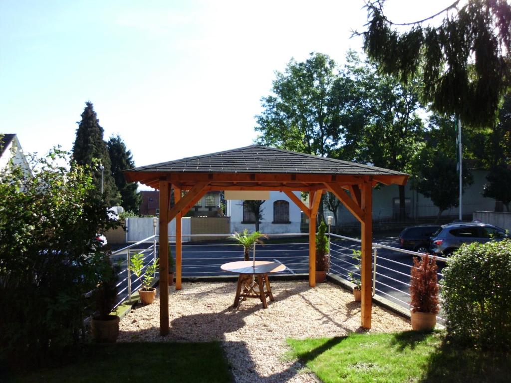 Zahrada ubytování Hotel-Restaurant Zum Schwalbennest