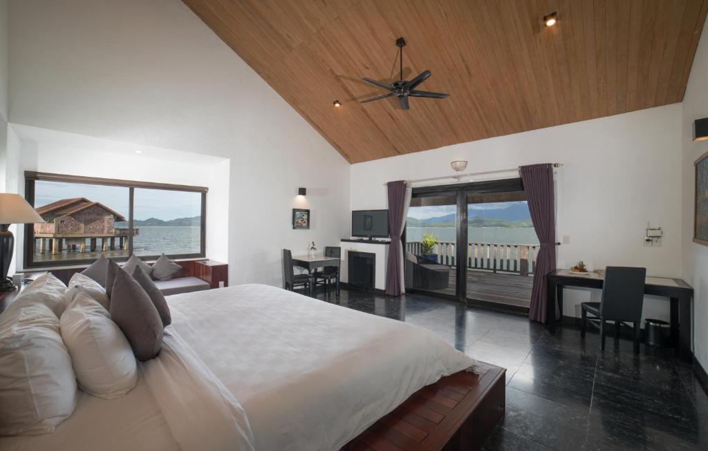 Vedana Lagoon Resort & Spa - 1