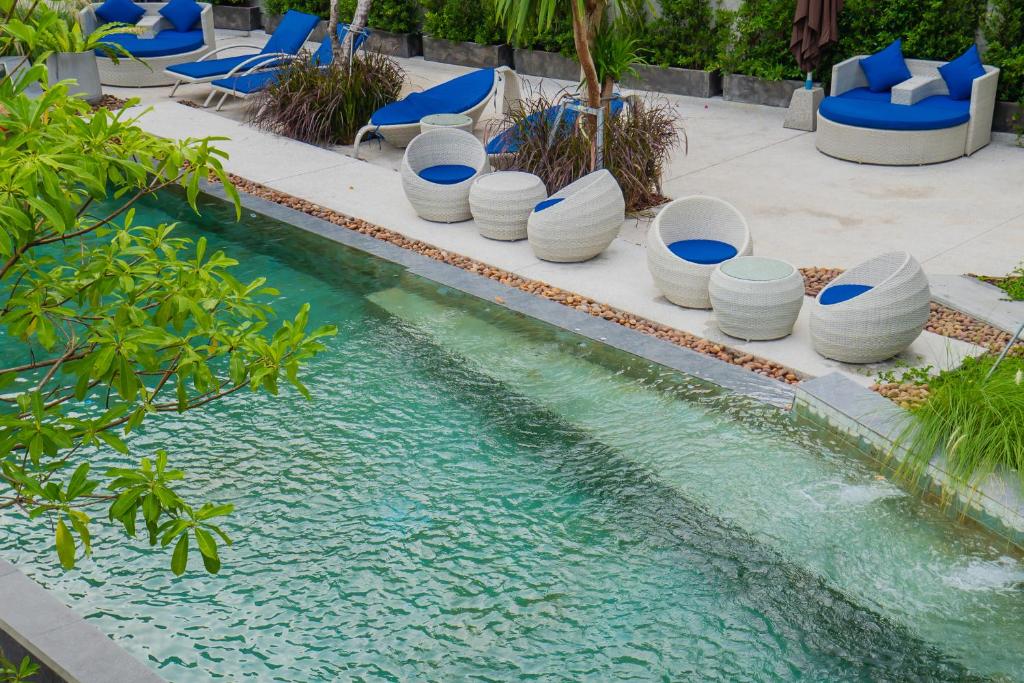 Bazén v ubytování The Woods Natural Park Resort Phuket nebo v jeho okolí