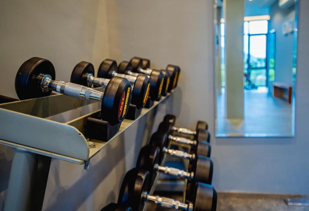 Fitness centrum a/nebo fitness zařízení v ubytování The Woods Natural Park Resort Phuket