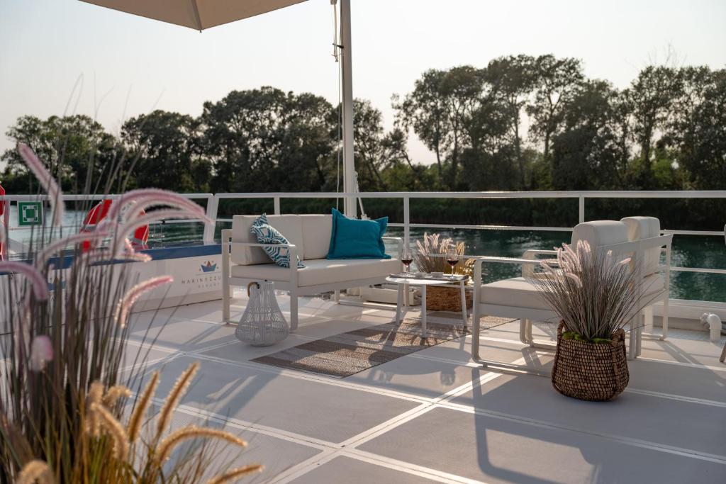Balkon lub taras w obiekcie Marina Azzurra Resort