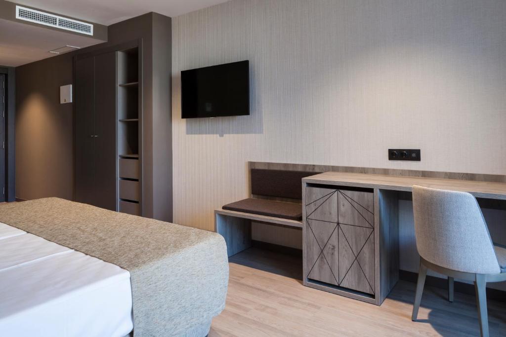 Hotel Bristol 4 Sup - Superior Triple Room