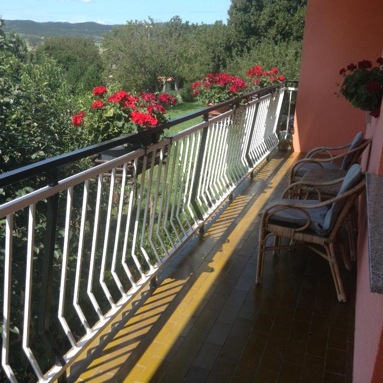 Balkon lub taras w obiekcie Apartman Katica
